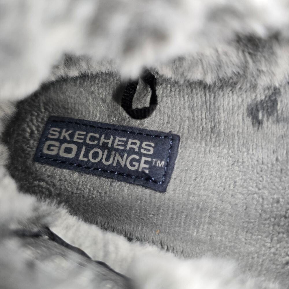 Skechers Go Walk Lounge Shoes Womens 10 Wide Navy Faux Fur Lined Comfort Shoes - Picture 6 of 8